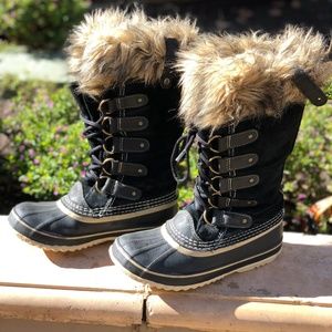 Sorel Women's Joan of Arctic Boots (Size 6)